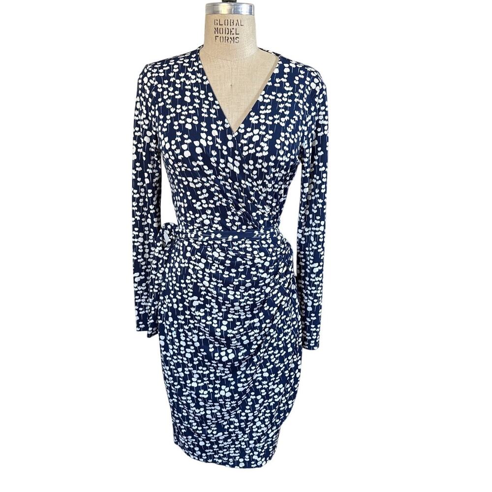 Lark & Ro Floral Print Wrap Dress in Blue and White Size Medium